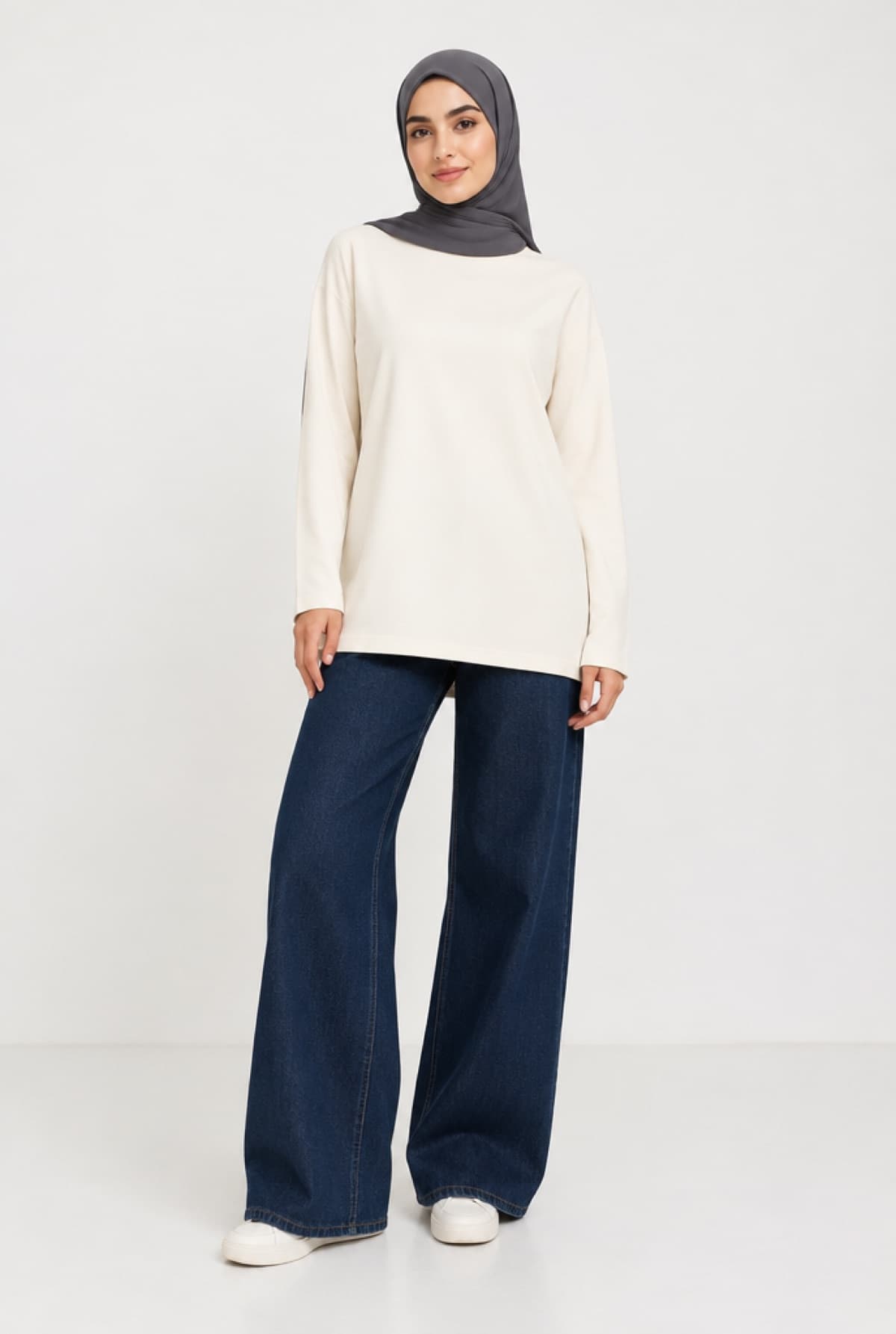 High-Waist Wide Jeans